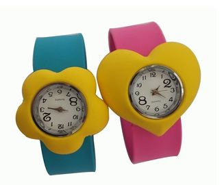 trẻ em dễ thương silicone tát xem với thiết kế vật Silicone dây đeo cổ tay xem