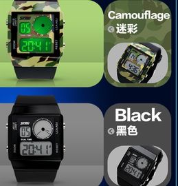Hai Time Zone thao Mutifunction kỹ thuật số Xem nhựa Strap Với 5 màu sắc Backlights