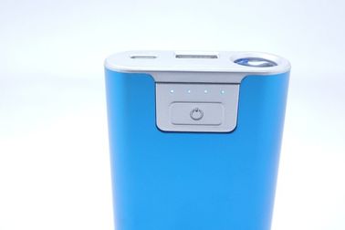 Máy ảnh kỹ thuật số kim loại USB Portable Power Bank 6600Mah Với LED Torch