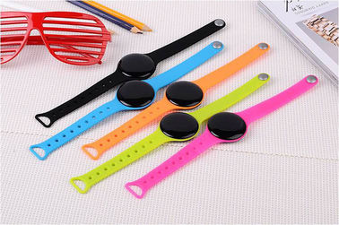 Silicone thể thao thông minh thể thao thể hình Bracelet / Bluetooth khỏe Pedometer Xem