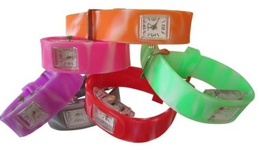 Casual thời trang LED kỹ thuật số cổ tay Watch linh hoạt Phong trào Đối Boys / Girls