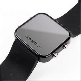 Nhựa Screen Trường hợp kính LED kỹ thuật số cổ tay Watch Với thời gian và thị ngày