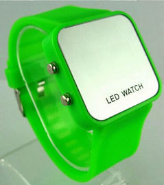 Nhựa Screen Trường hợp kính LED kỹ thuật số cổ tay Watch Với thời gian và thị ngày