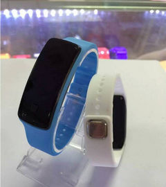 LED hiển thị LED kỹ thuật số cổ tay Watch Với Magnet Buckle Sport Bracelet Xem