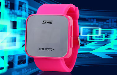Wommens hồng kỹ thuật số Xem ABS Trường hợp LED cổ tay Watch 1 ATM Chống nước