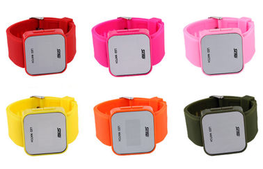 Wommens hồng kỹ thuật số Xem ABS Trường hợp LED cổ tay Watch 1 ATM Chống nước