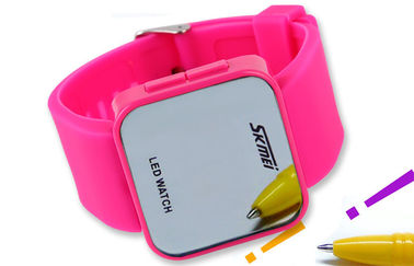 Wommens hồng kỹ thuật số Xem ABS Trường hợp LED cổ tay Watch 1 ATM Chống nước