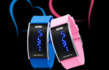 Unisex PU băng LED kỹ thuật số cổ tay Watch 3 ATM Chống nước