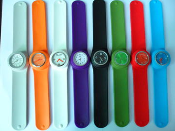 Charm Linh hoạt Silicone cao su Xem thời trang màu Đối với phụ nữ