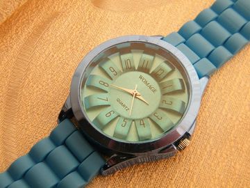 Daisy 3D Quay Adult Silicone Xem Analog Display chống sốc Đồng hồ